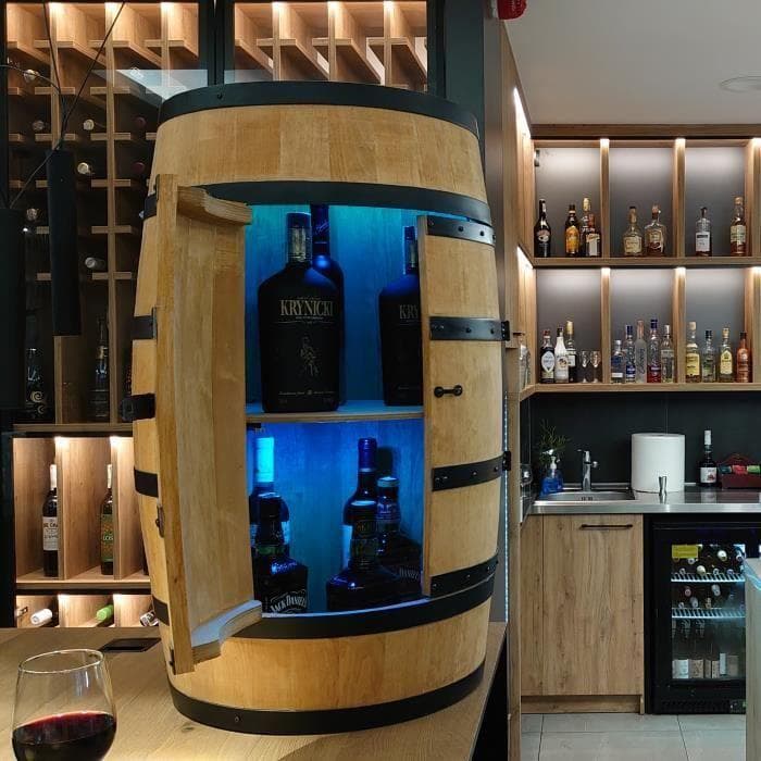 Casier à Vin LED RGB - Creative Cooper - Tonneau En Bois avec des portes, Meuble Rangement Bouteille Alcool, 80x50 cm, Chêne brown